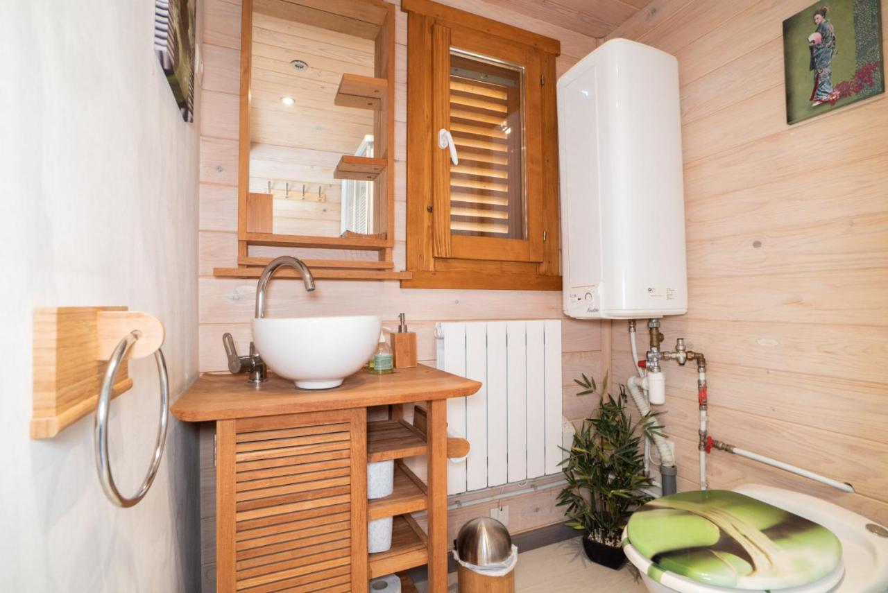 Gite Et Chambre D'Hote Gussignies Bagian luar foto