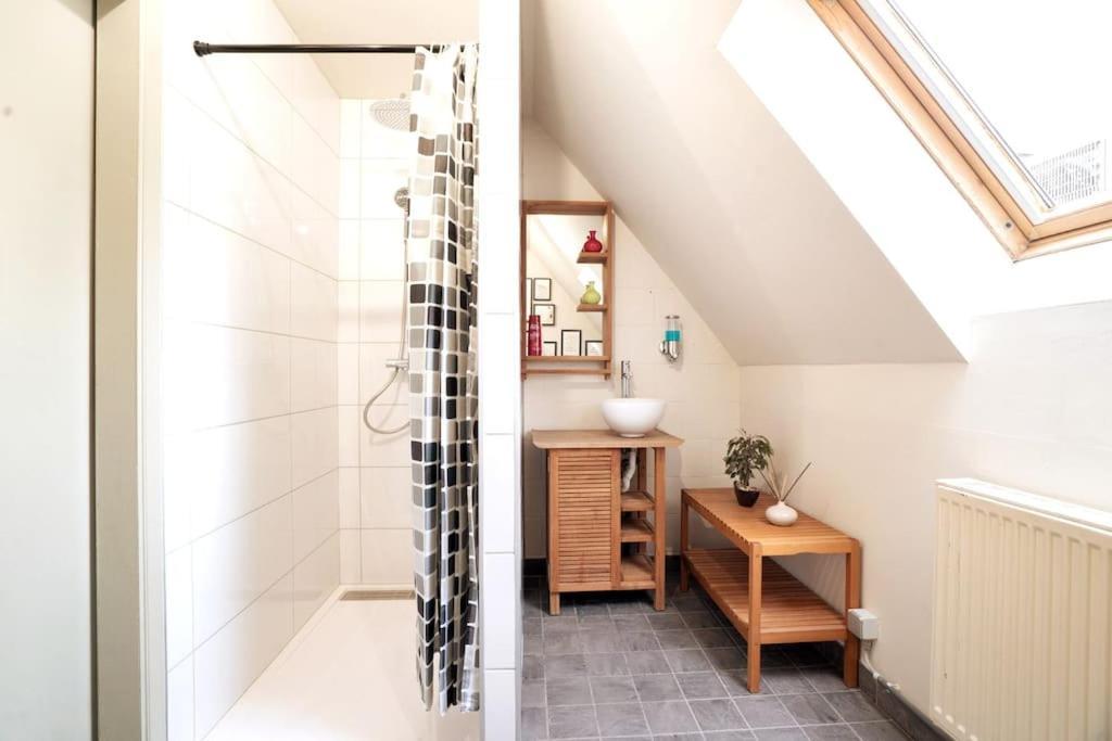 Gite Et Chambre D'Hote Gussignies Bagian luar foto